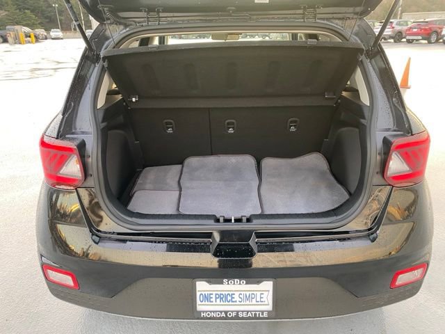 Used 2022 Hyundai Venue SEL image 9