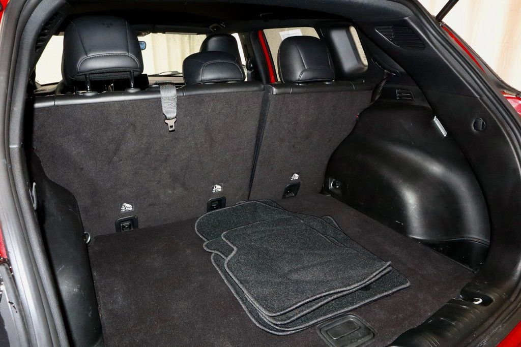 Used 2023 Jeep Compass Latitude image 14