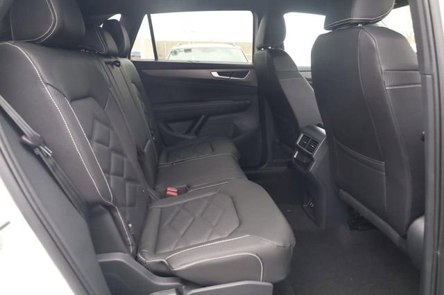 New 2026 Volkswagen Atlas Cross Sport SE image 21