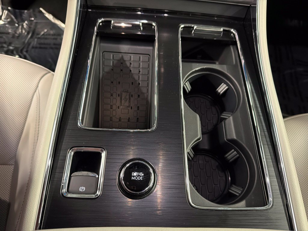 New 2027 Lincoln Aviator AWD image 16