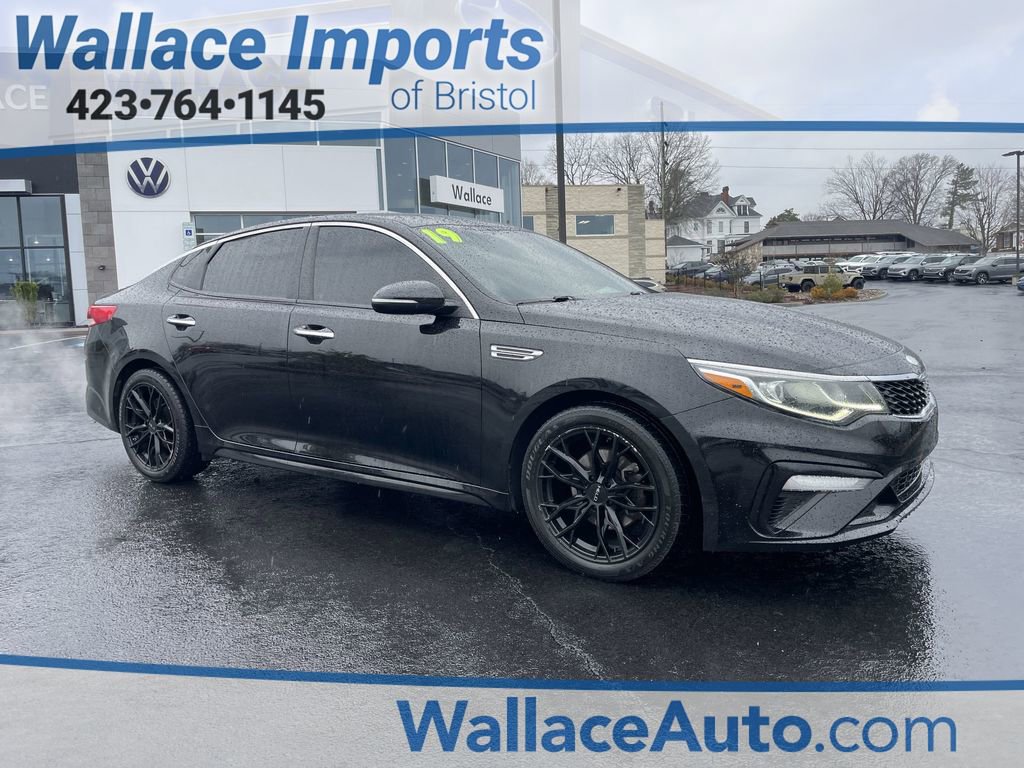 Used 2019 Kia Optima LX image 1