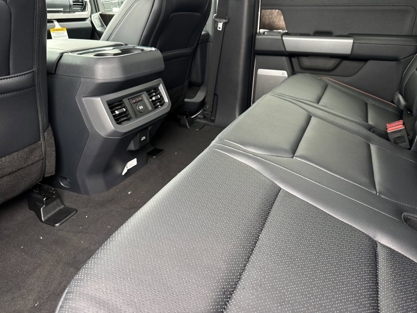 New 2026 Ford F250 Lariat w/ Black Appearance Package AWD/4WD image 12