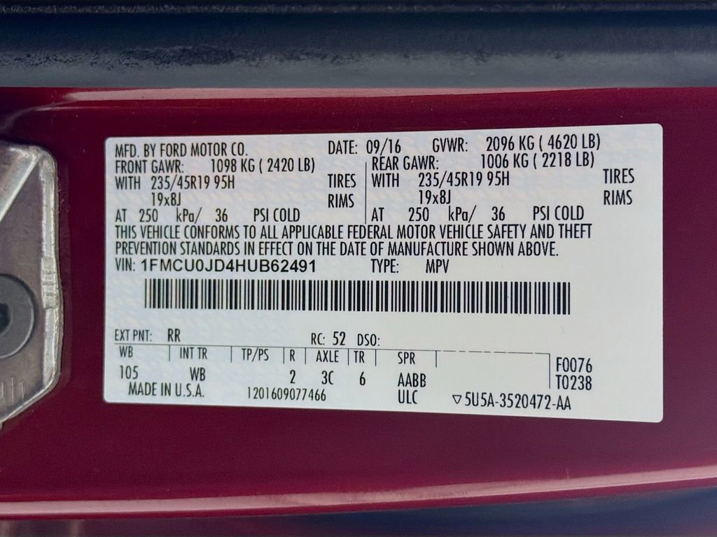 Used 2017 Ford Escape Titanium FWD image 33