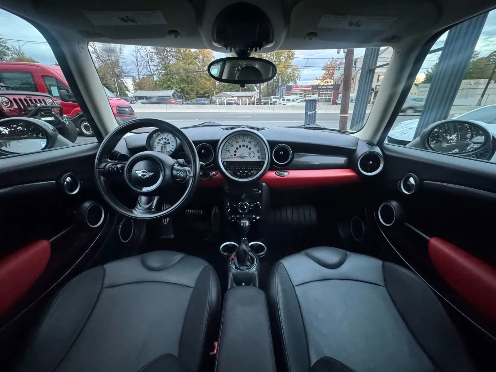 Used 2011 MINI Cooper S image 25