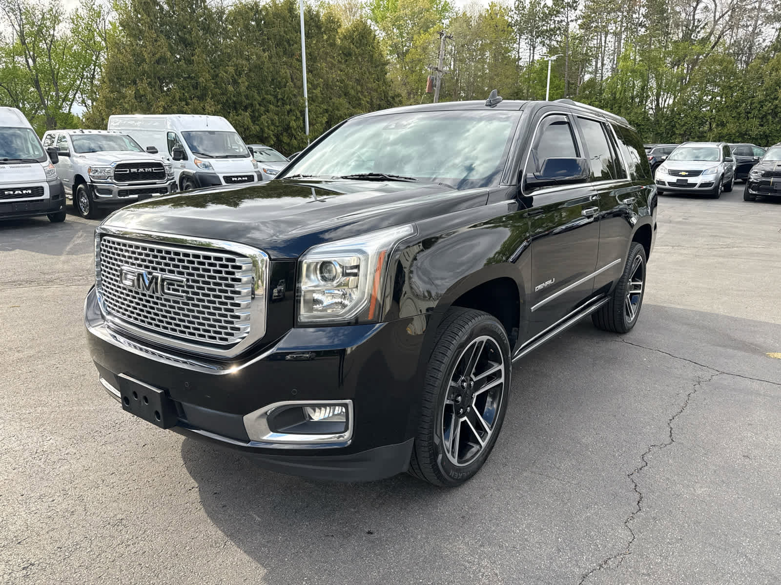 Used 2016 GMC Yukon Denali w/ Open Road Package AWD/4WD image 7