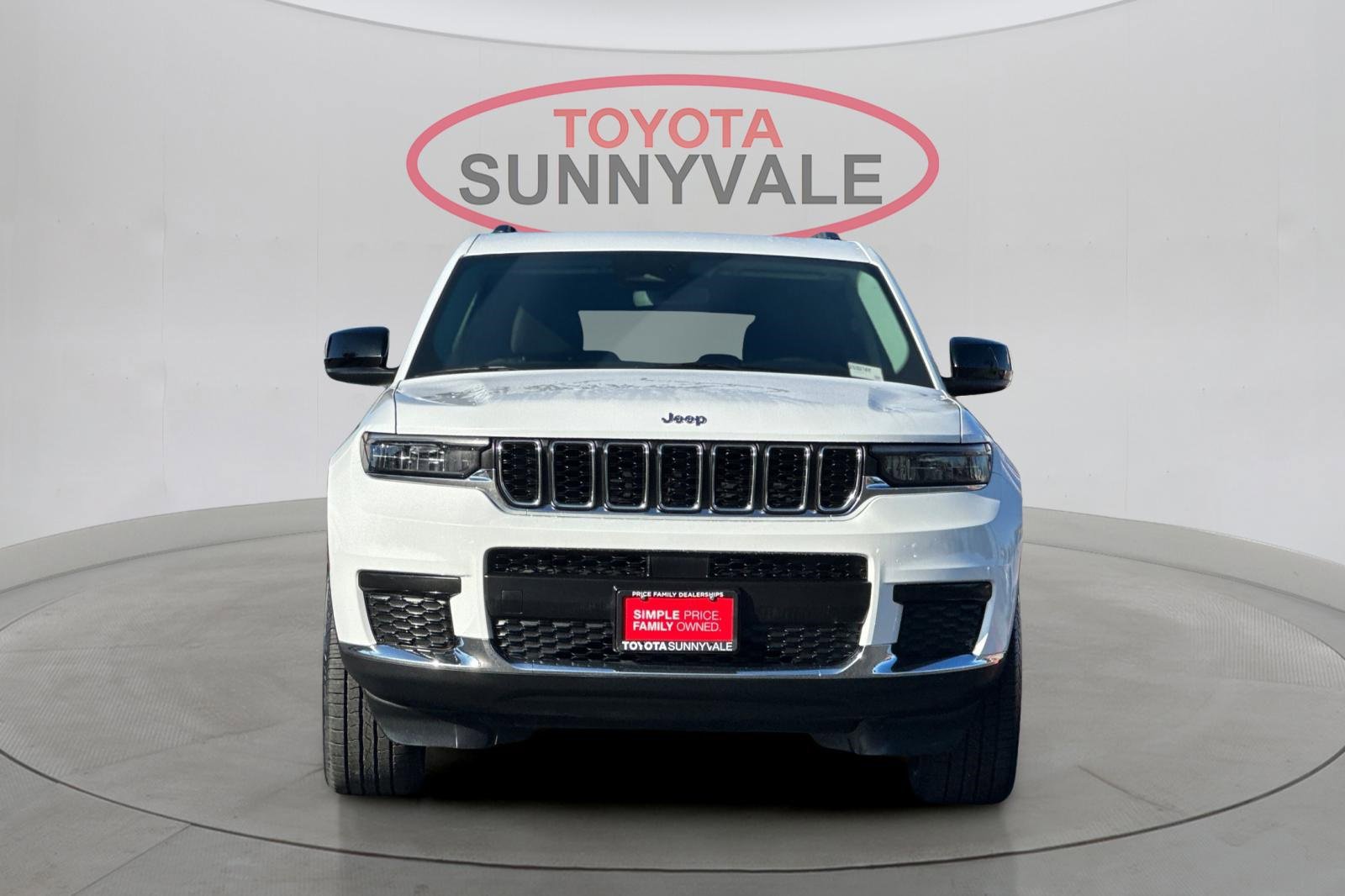 Used 2023 Jeep Grand Cherokee L Laredo image 11