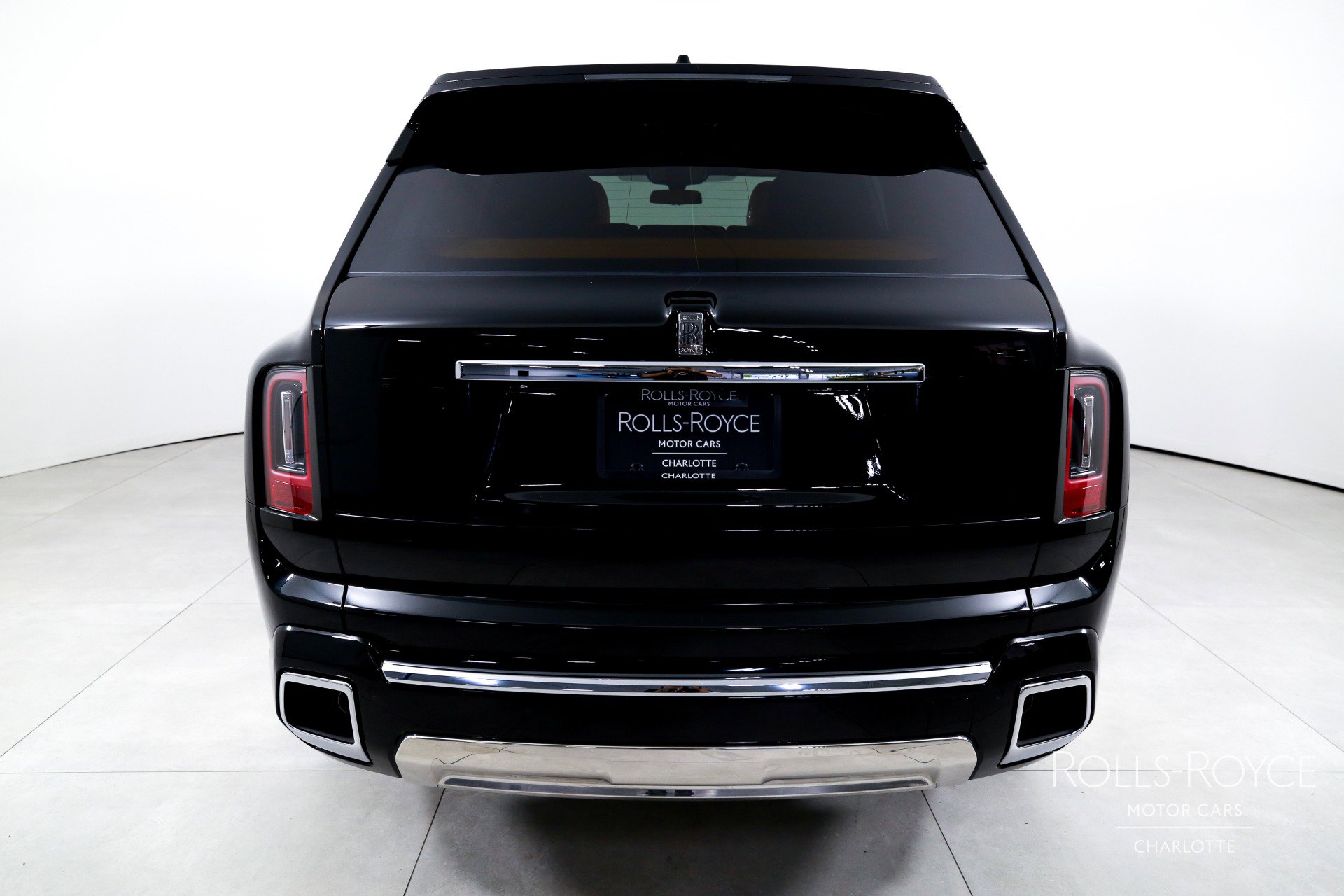 New 2026 Rolls-Royce Cullinan AWD/4WD image 9