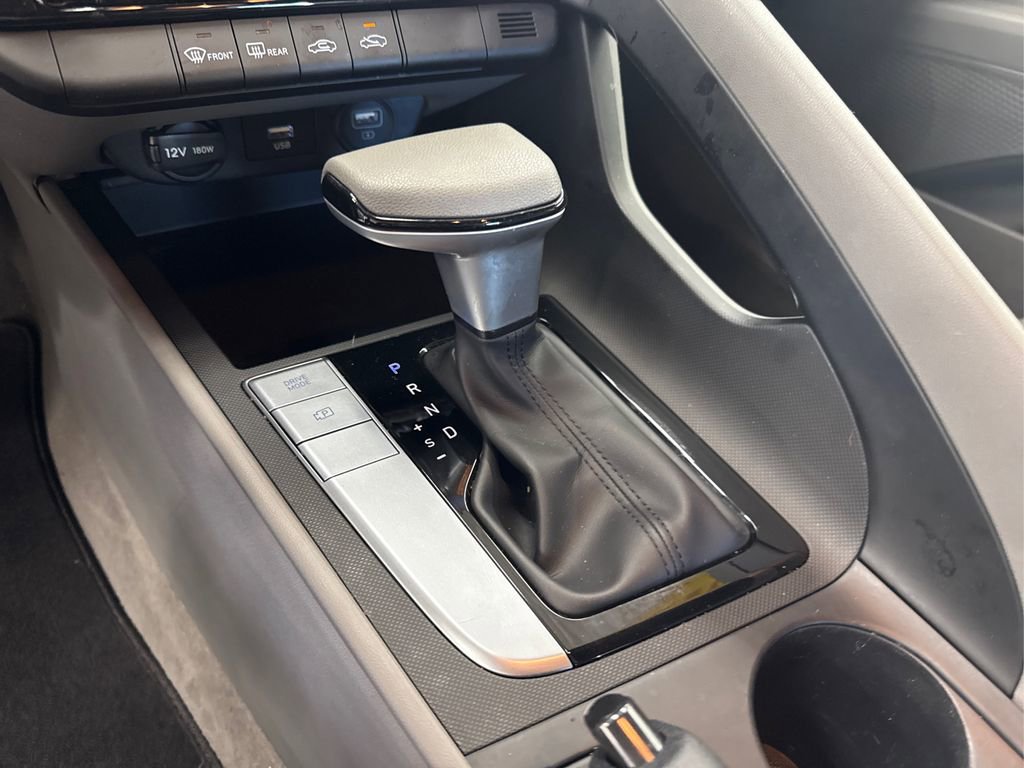 Used 2022 Hyundai Elantra SEL w/ Preferred Accessory Package image 32