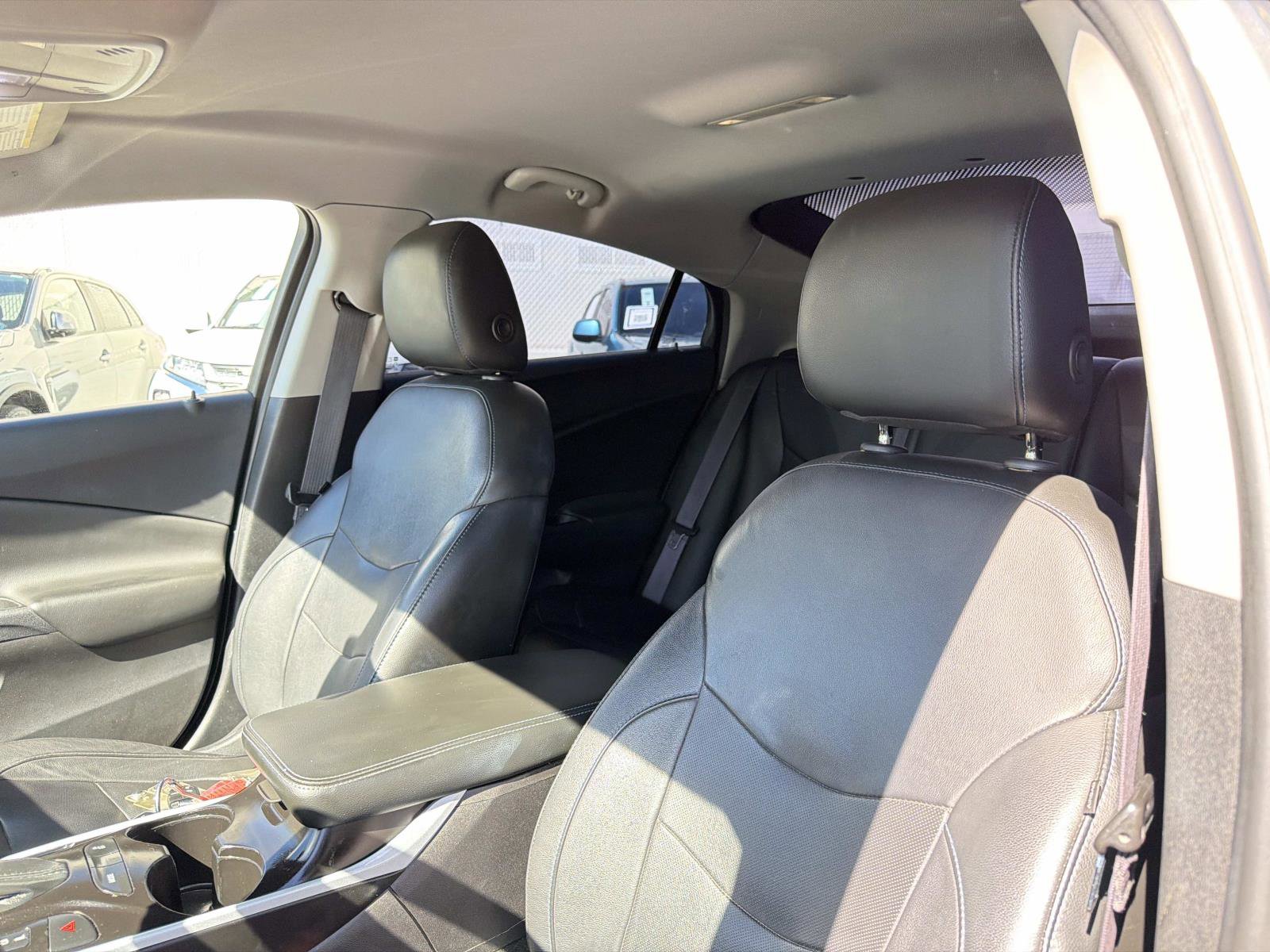 Used 2017 Chevrolet Volt LT w/ Comfort Package image 14