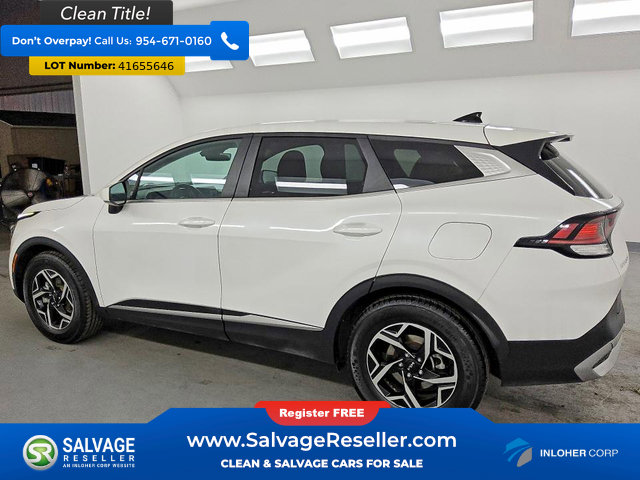 Used 2023 Kia Sportage LX image 3