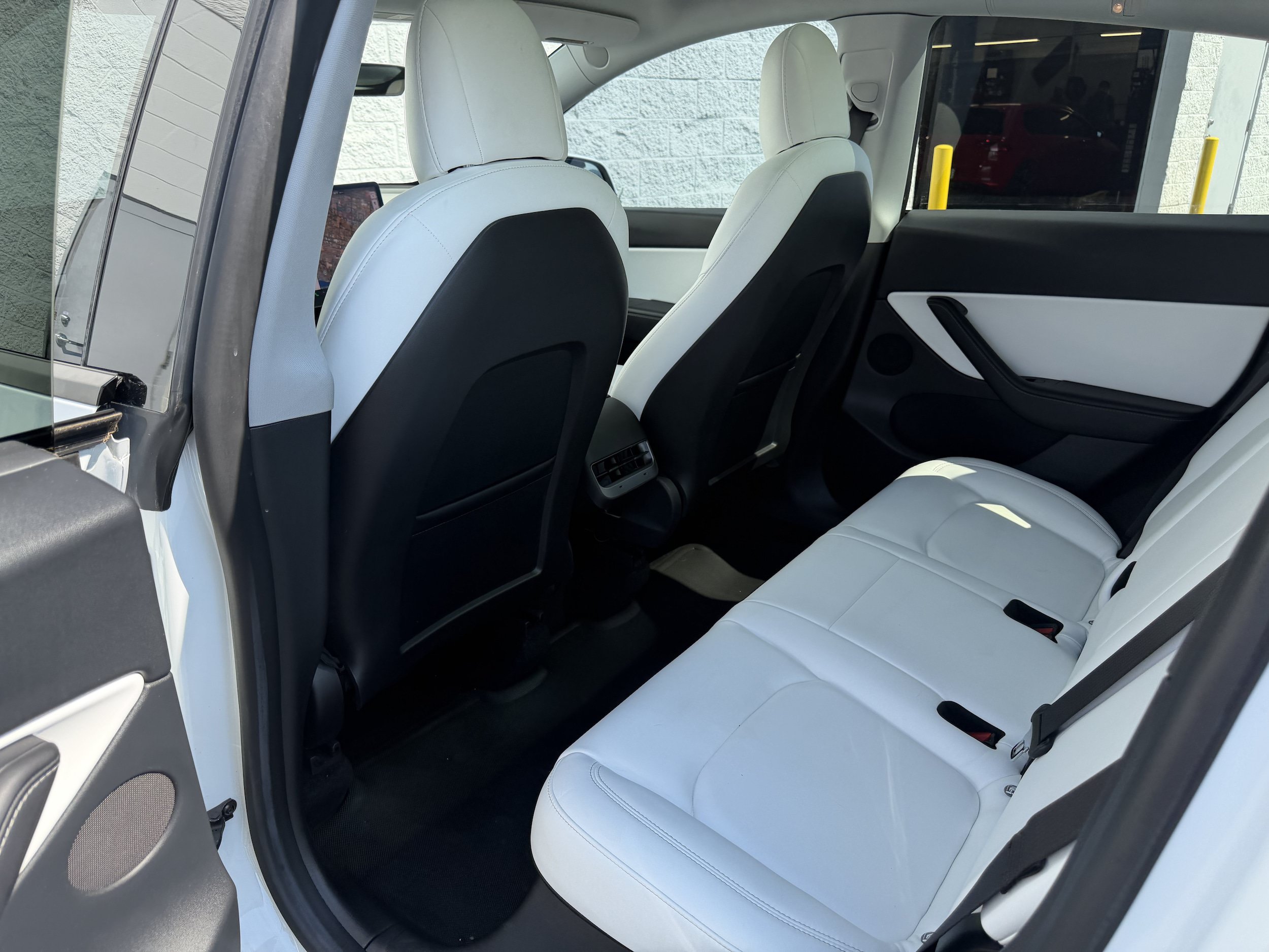 Used 2021 Tesla Model Y Long Range AWD/4WD image 21