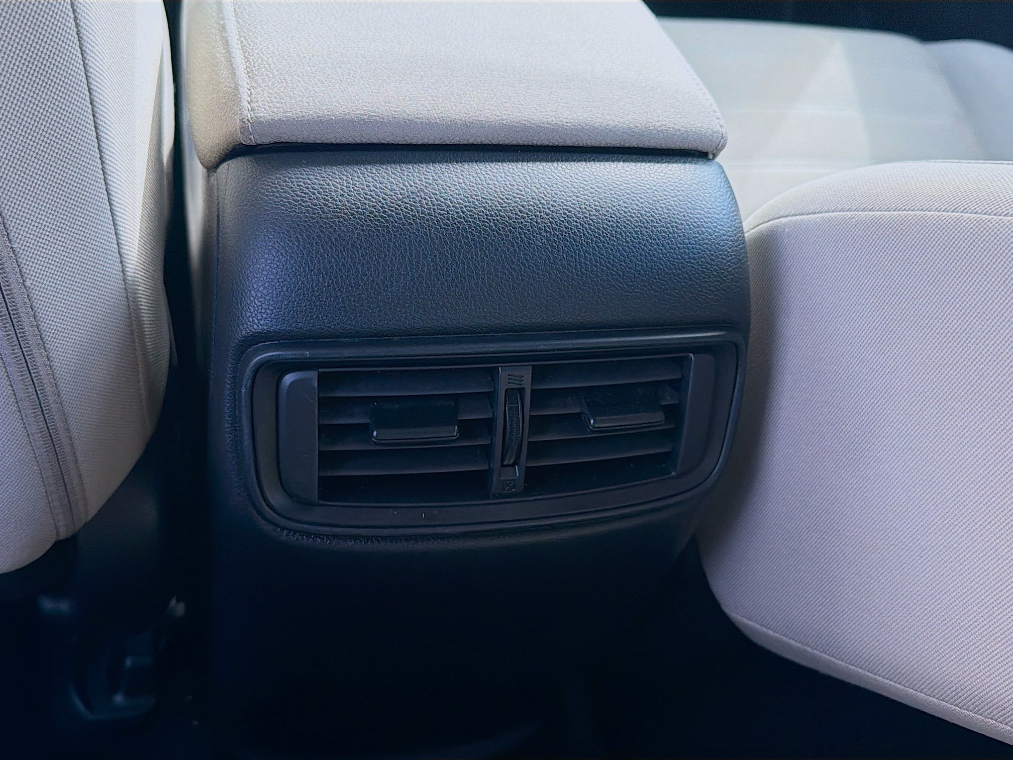 Used 2019 Honda CR-V LX image 21