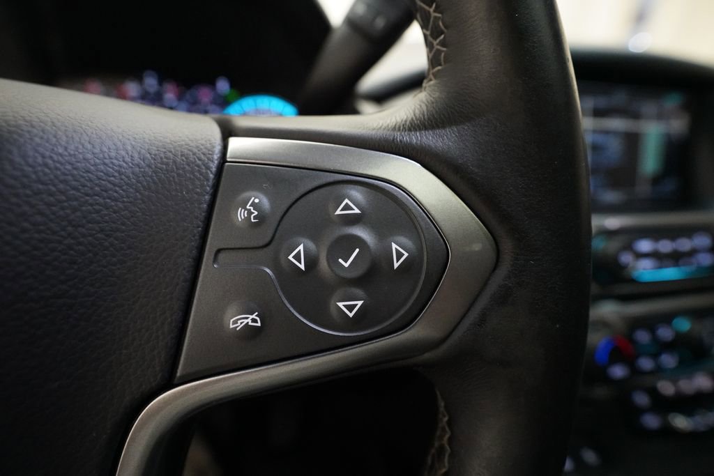 Used 2017 Chevrolet Suburban LT image 20