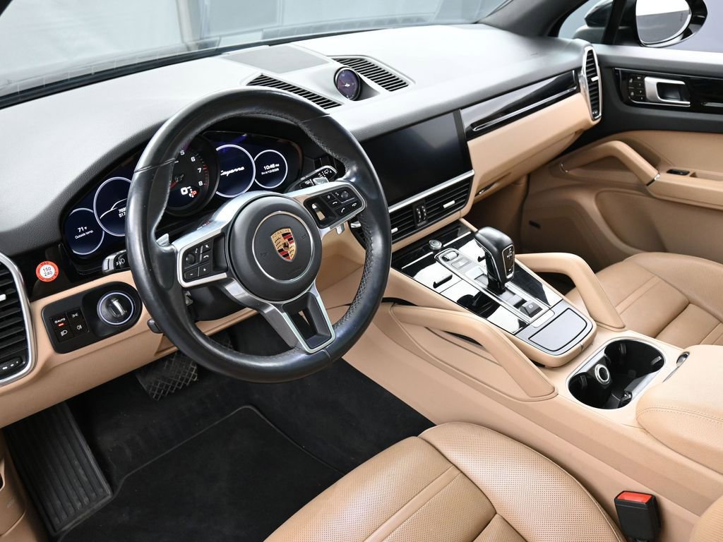 Certified 2020 Porsche Cayenne AWD/4WD image 4