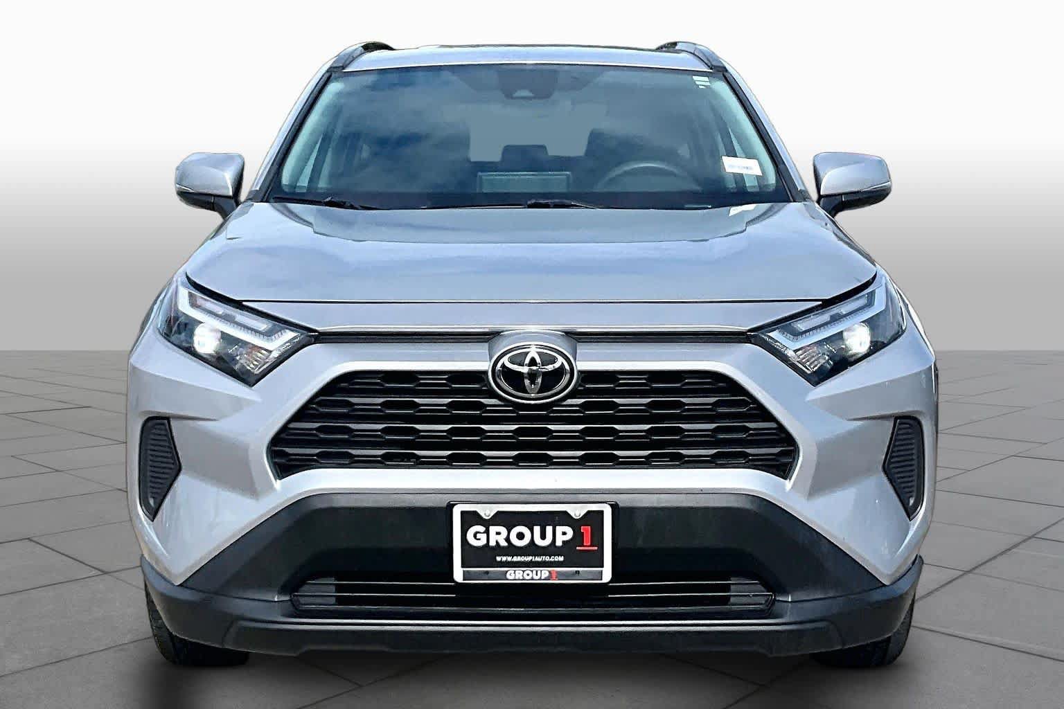 Used 2024 Toyota RAV4 XLE FWD image 4