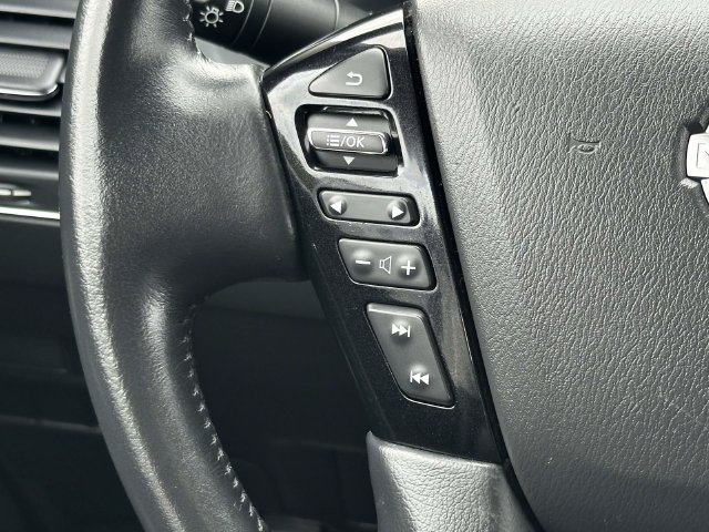 Used 2023 Nissan Armada SV w/ Cargo Package AWD/4WD image 24