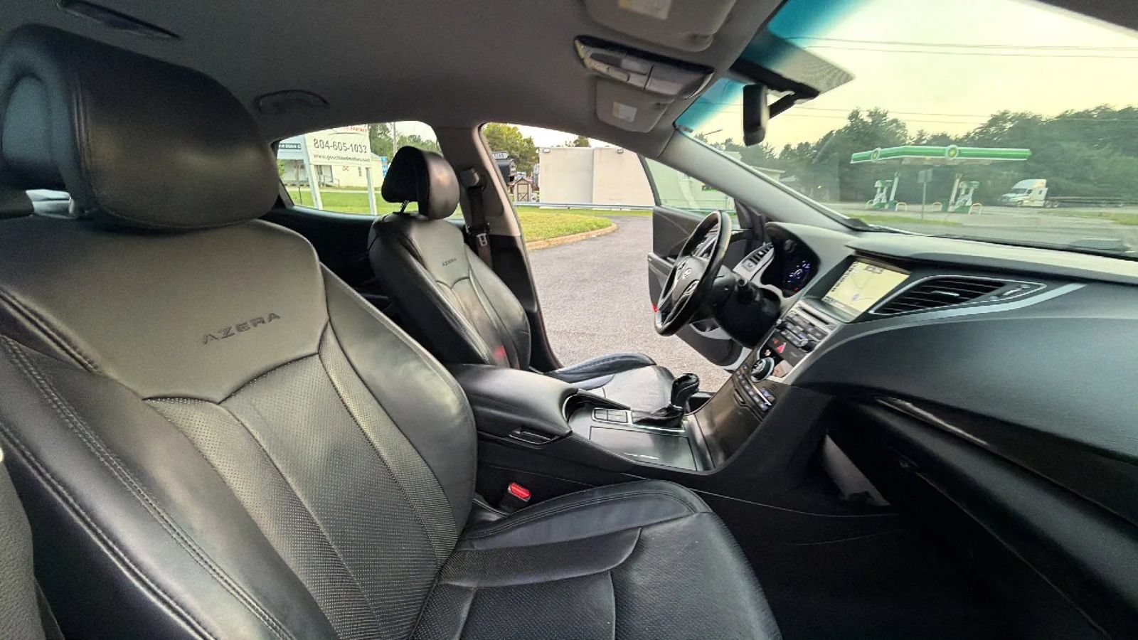 Used 2017 Hyundai Azera FWD image 59