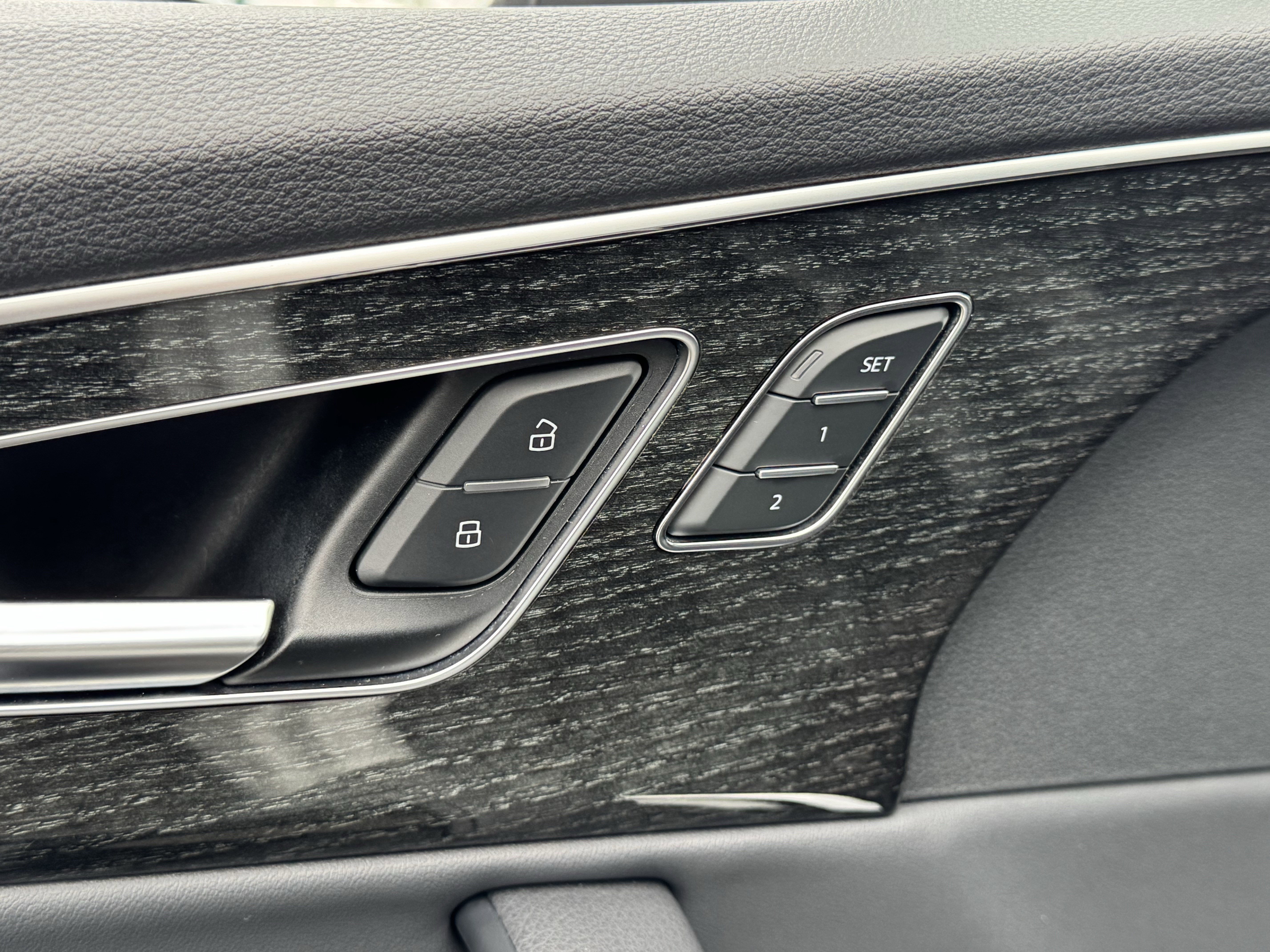 Used 2022 Audi Q7 Premium Plus image 25