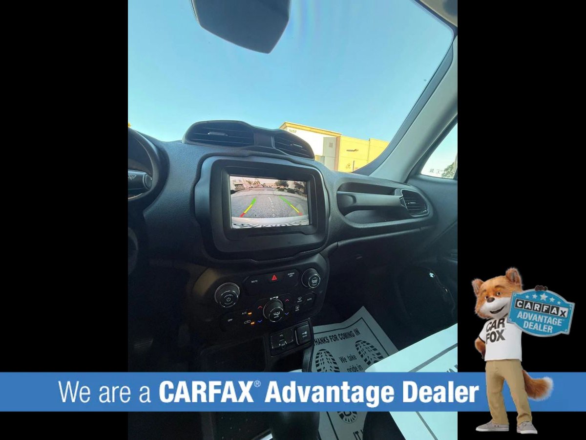 Used 2018 Jeep Renegade Altitude FWD image 36