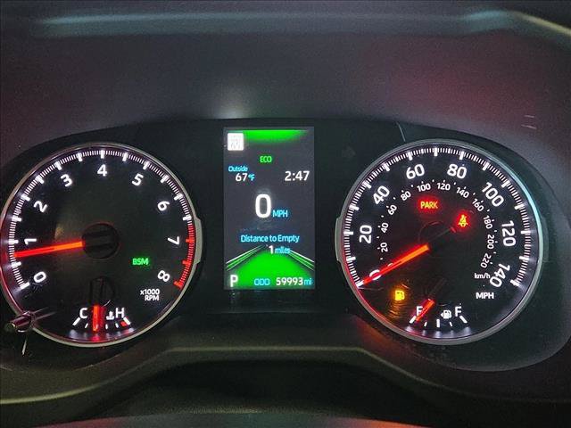 Used 2022 Toyota RAV4 XLE Premium FWD image 11