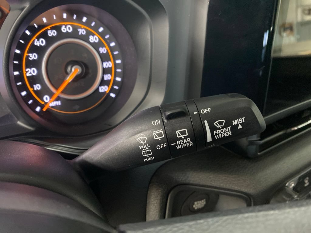 Used 2025 Jeep Wrangler Sport AWD/4WD image 33