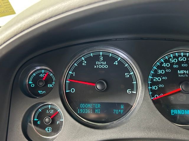 Used 2010 Chevrolet Suburban LT AWD/4WD image 24