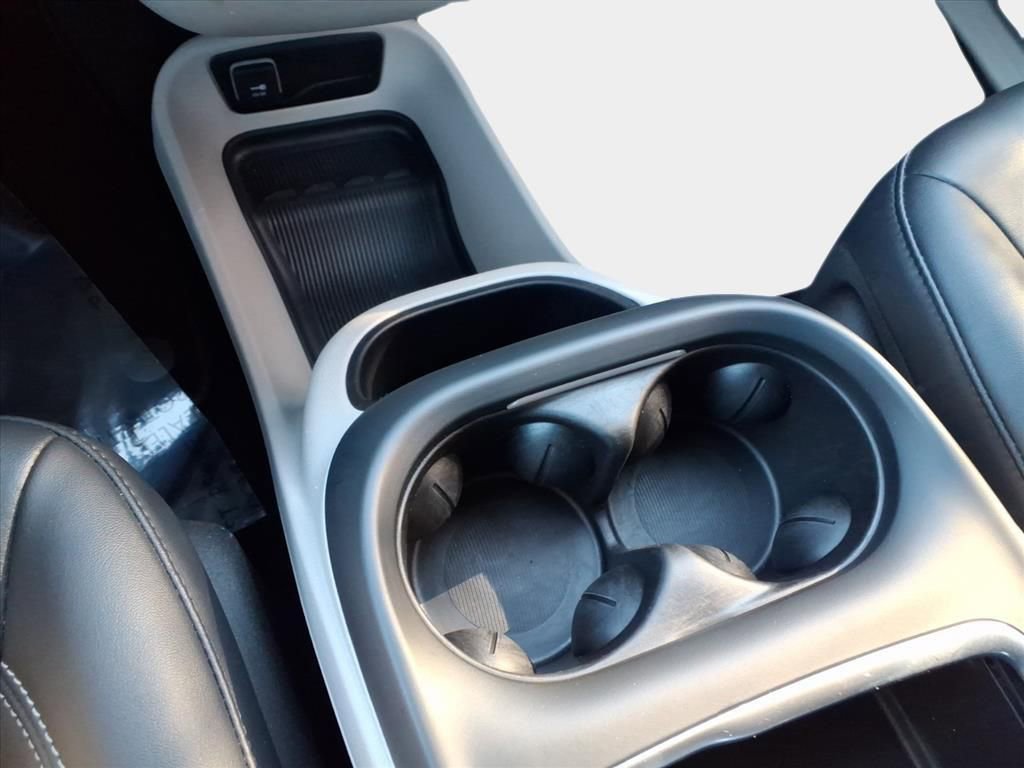 Certified 2024 Chrysler Pacifica Touring-L image 25