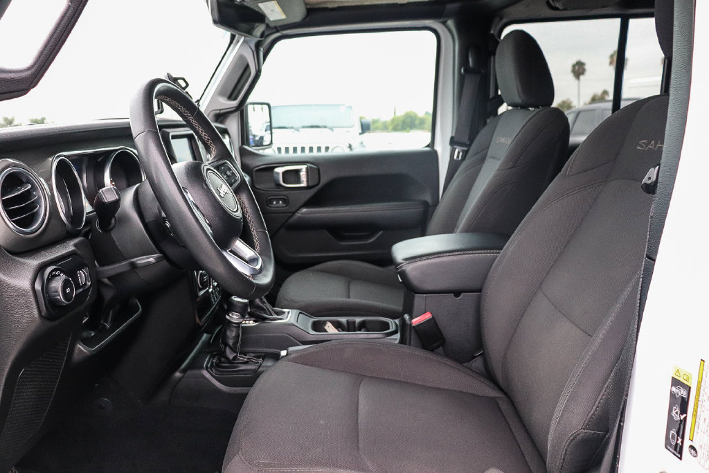 Used 2023 Jeep Wrangler Unlimited Sahara AWD/4WD image 21