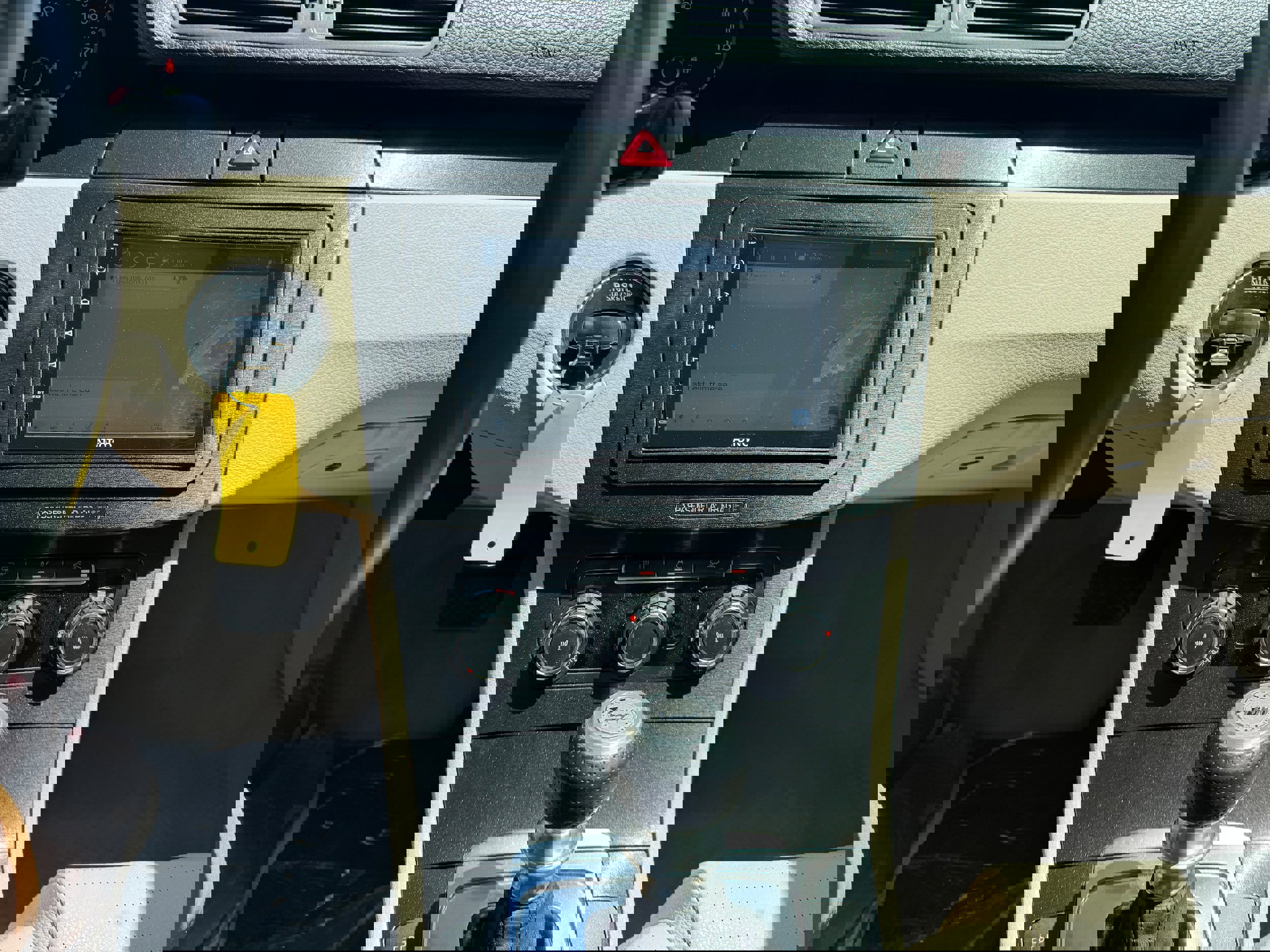 Used 2010 Volkswagen Passat Komfort image 15