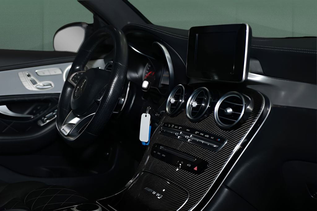 Used 2019 Mercedes-Benz GLC 63 AMG 4MATIC image 18