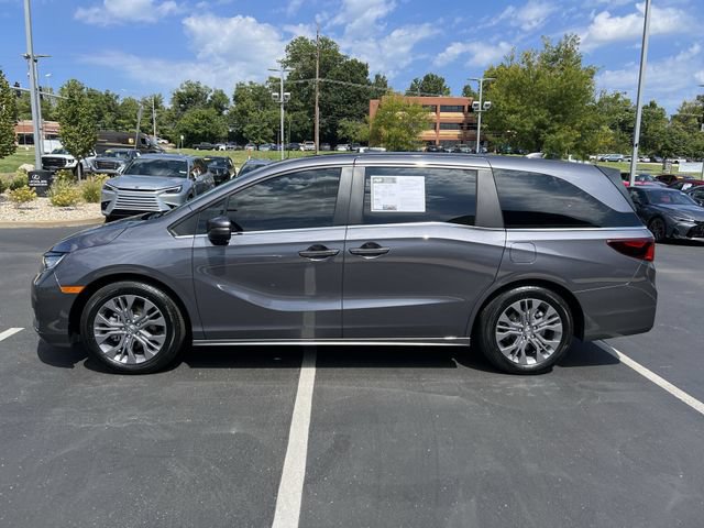 Used 2025 Honda Odyssey Touring image 6