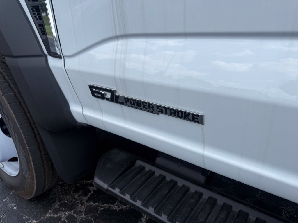 New 2026 Ford F550 4x4 Regular Cab Super Duty image 16