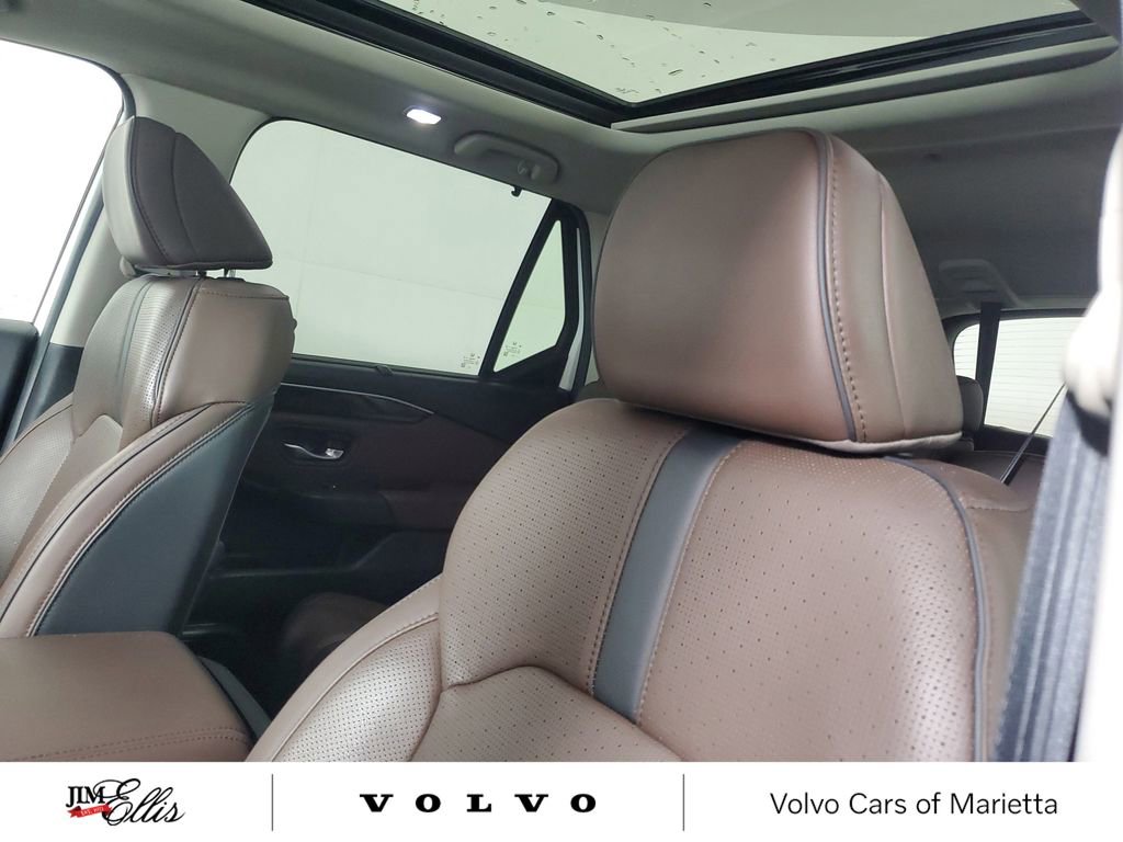 Used 2025 Honda Pilot Elite image 25