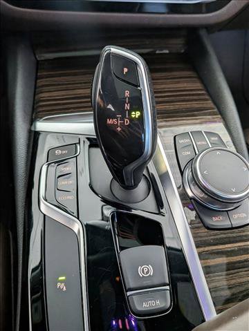 Used 2018 BMW 540i image 22