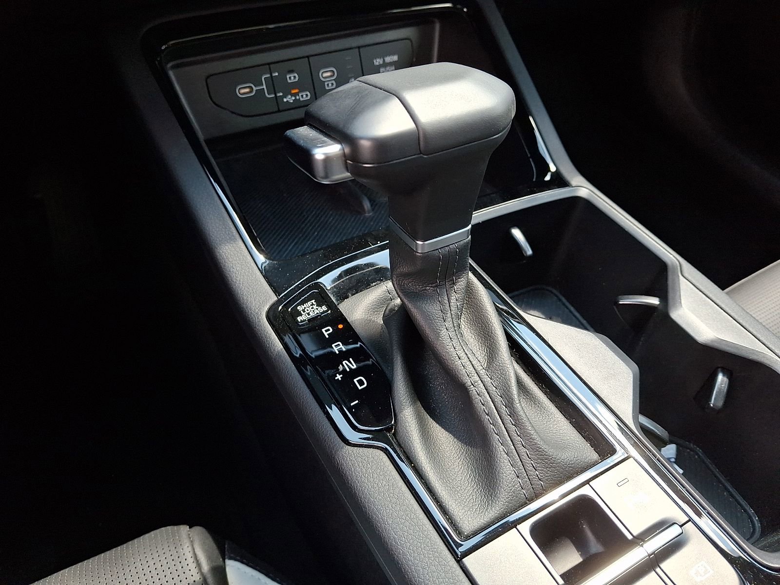 Used 2025 Kia K5 GT-Line w/ GT-Line Premium Package AWD/4WD image 16