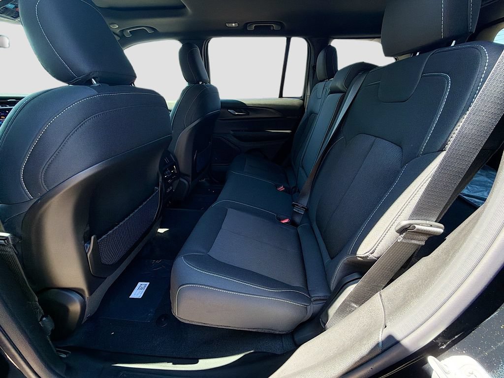 New 2026 Jeep Grand Cherokee Laredo X AWD/4WD image 21