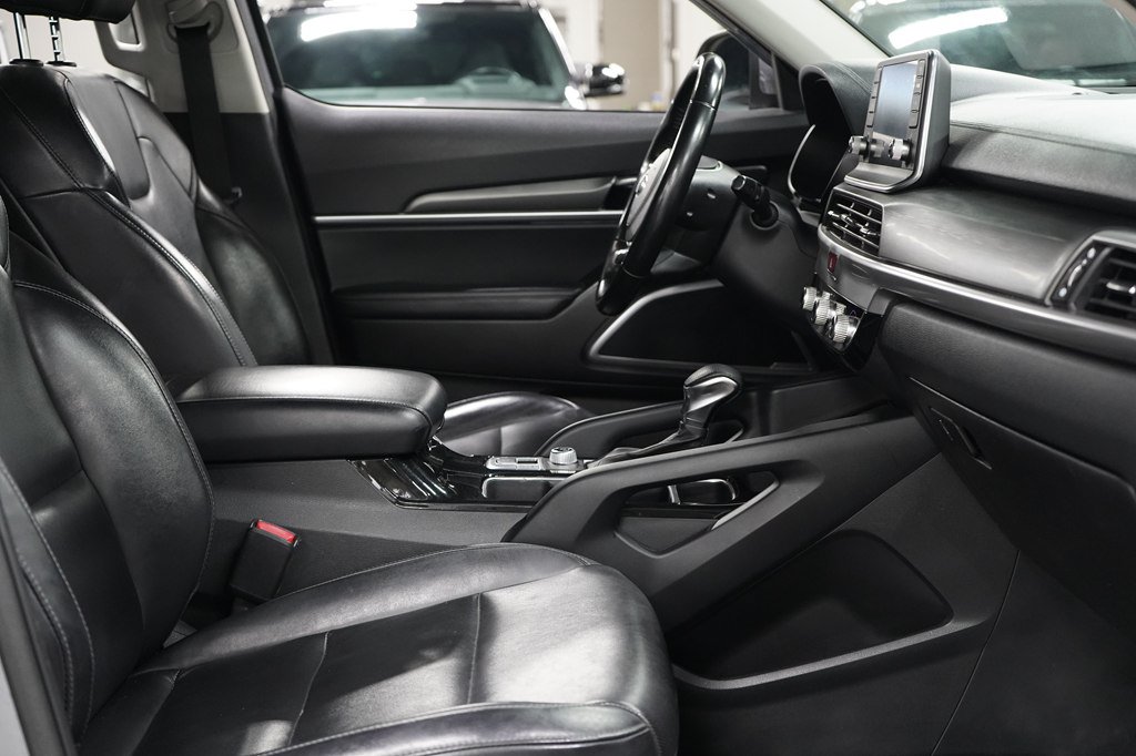 Used 2021 Kia Telluride LX FWD image 34