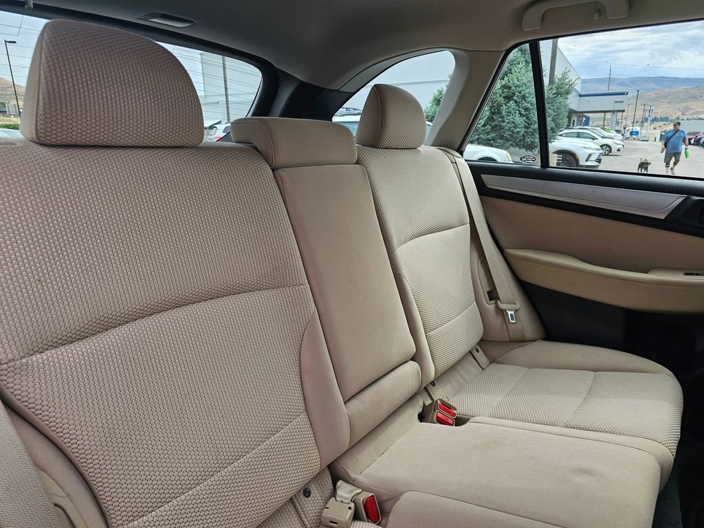 Used 2019 Subaru Outback 2.5i AWD/4WD image 14