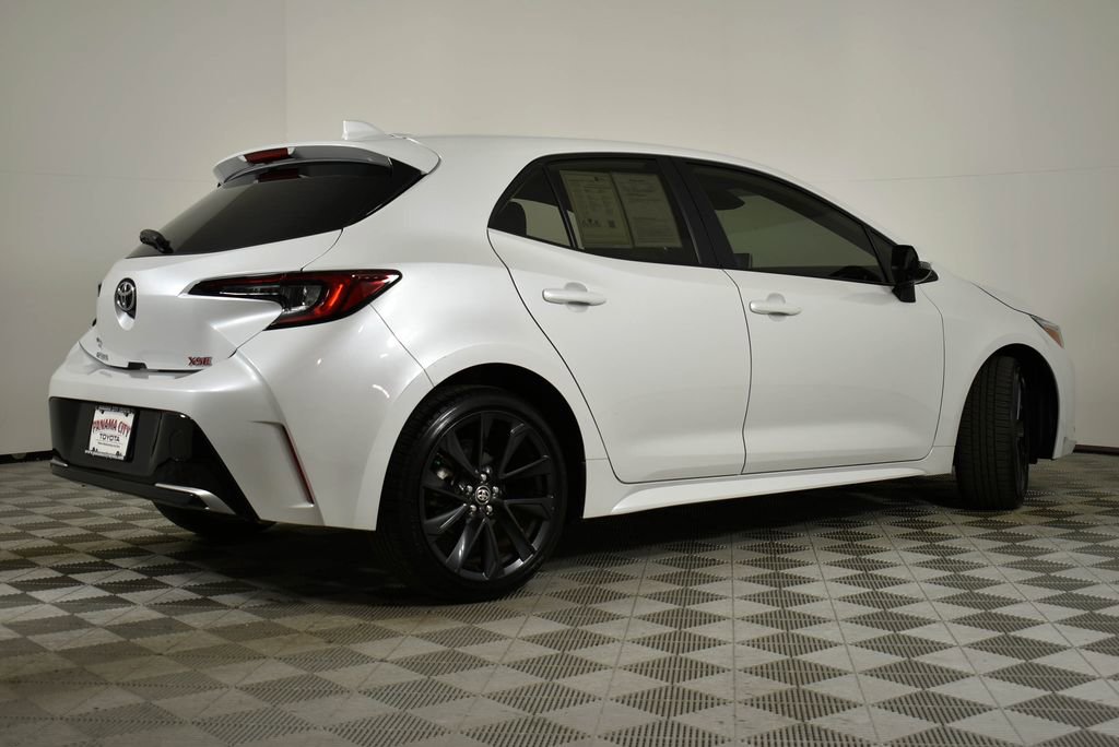 Used 2025 Toyota Corolla XSE image 4
