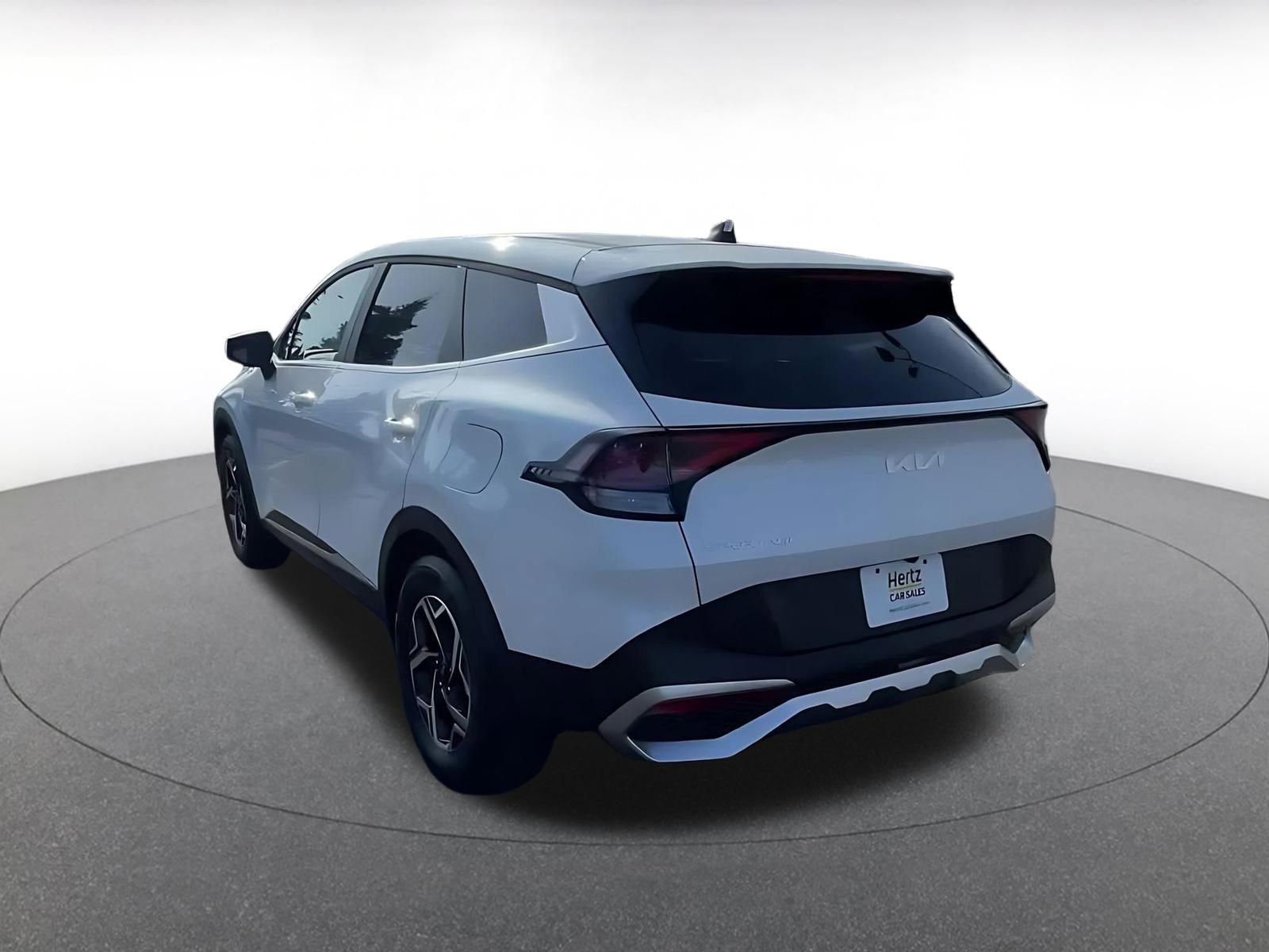 Used 2025 Kia Sportage LX image 11