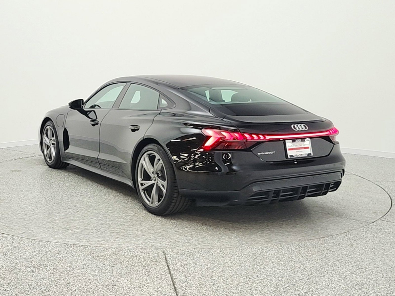 Used 2023 Audi e-tron GT Premium Plus image 7