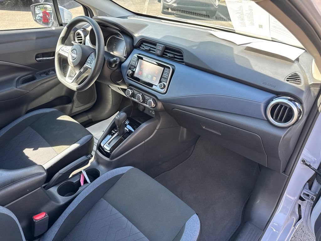 Used 2025 Nissan Versa SV FWD image 31