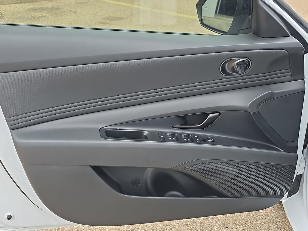 Certified 2026 Hyundai Elantra Sport FWD image 24