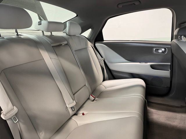 Used 2024 Hyundai Ioniq 6 SEL RWD image 13