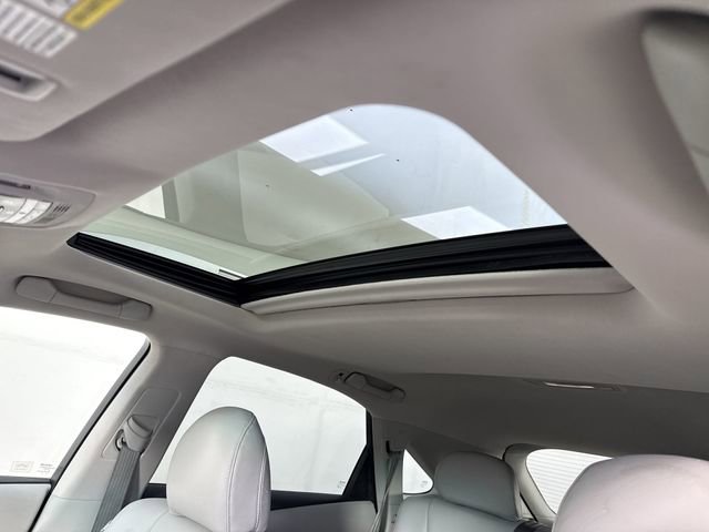 Used 2011 Lexus RX 350 AWD w/ Premium Pkg image 19