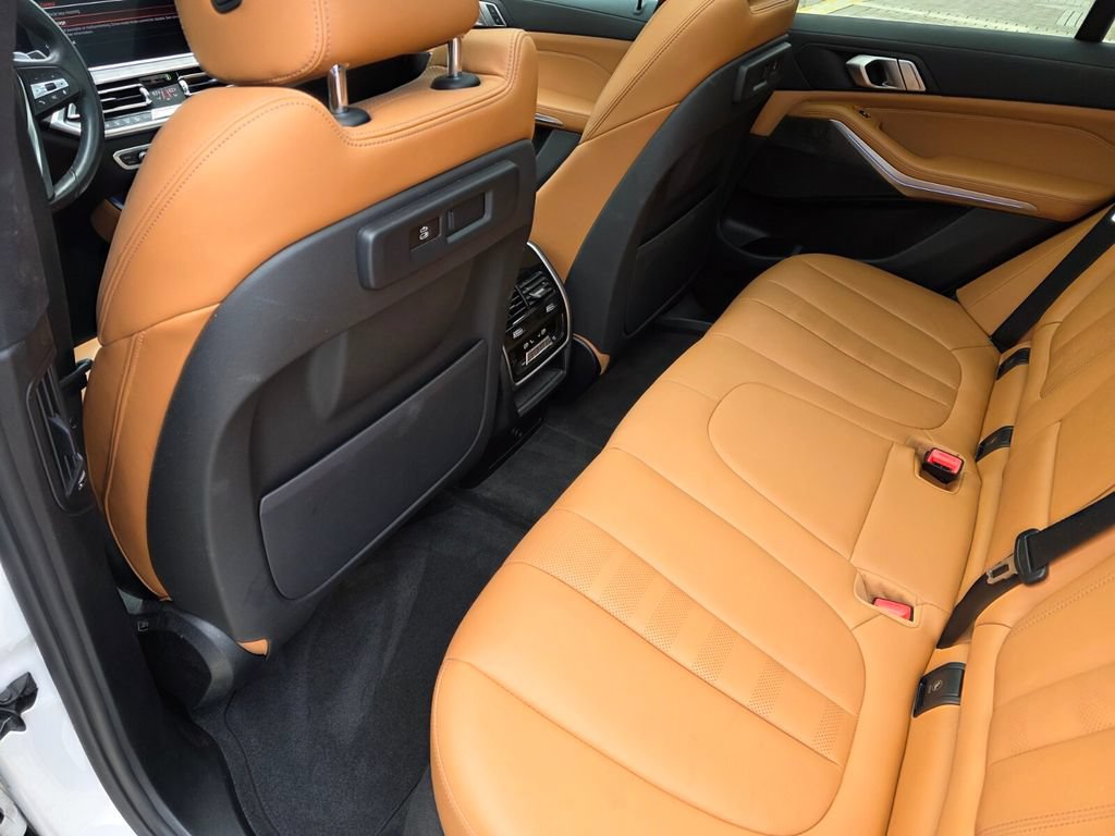 Used 2022 BMW X5 sDrive40i w/ Premium Package RWD image 15