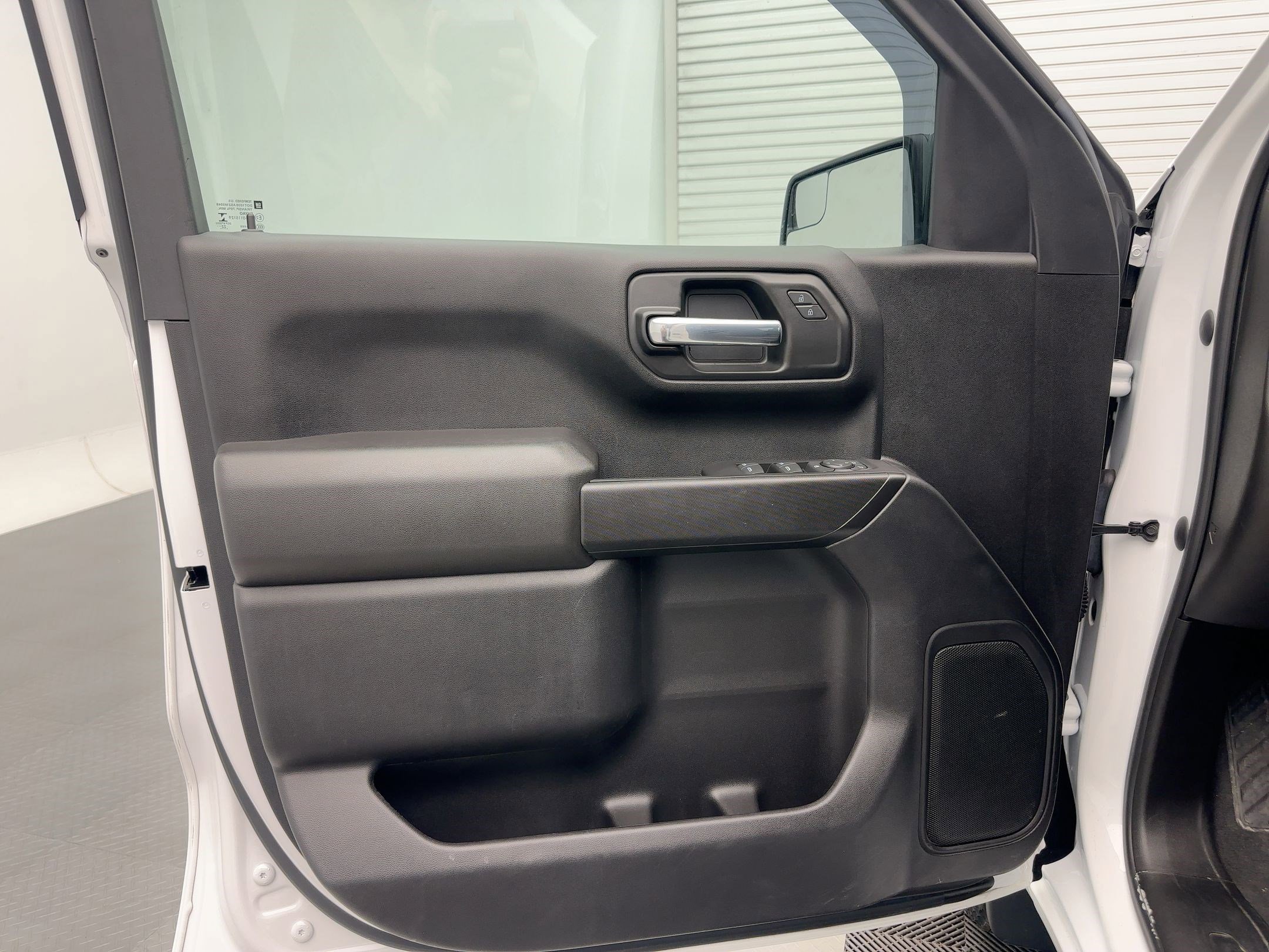 Certified 2023 Chevrolet Silverado 1500 Custom image 21