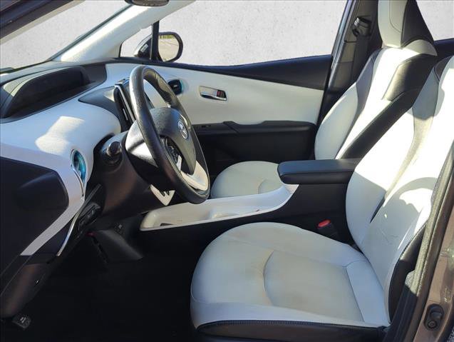 Used 2018 Toyota Prius Four image 13