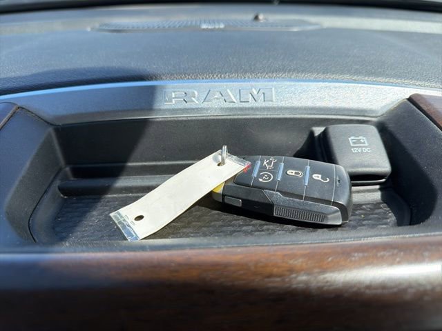 Used 2022 RAM 1500 Laramie image 30