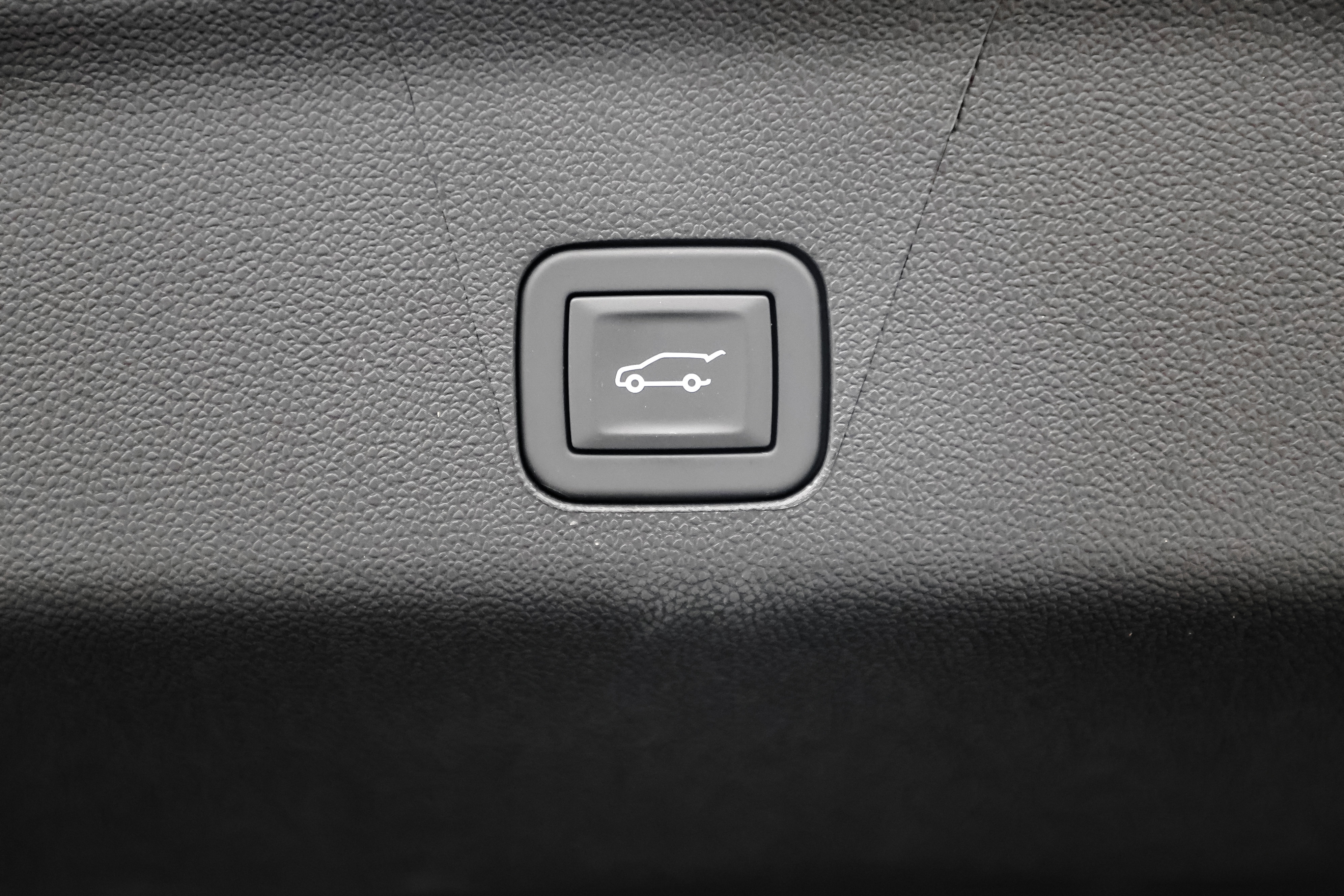 New 2026 GMC Yukon XL Denali image 13